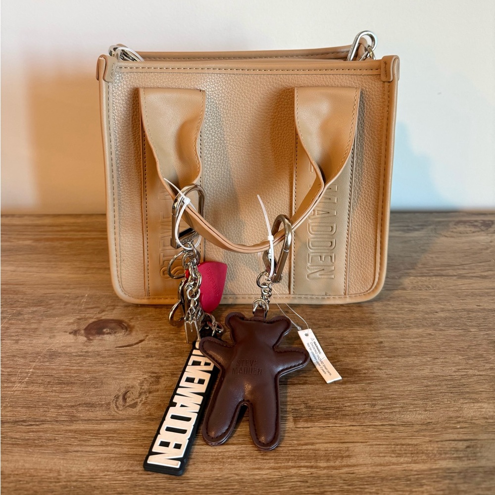 NWT Steve Madden Bwebber Tote in Latte